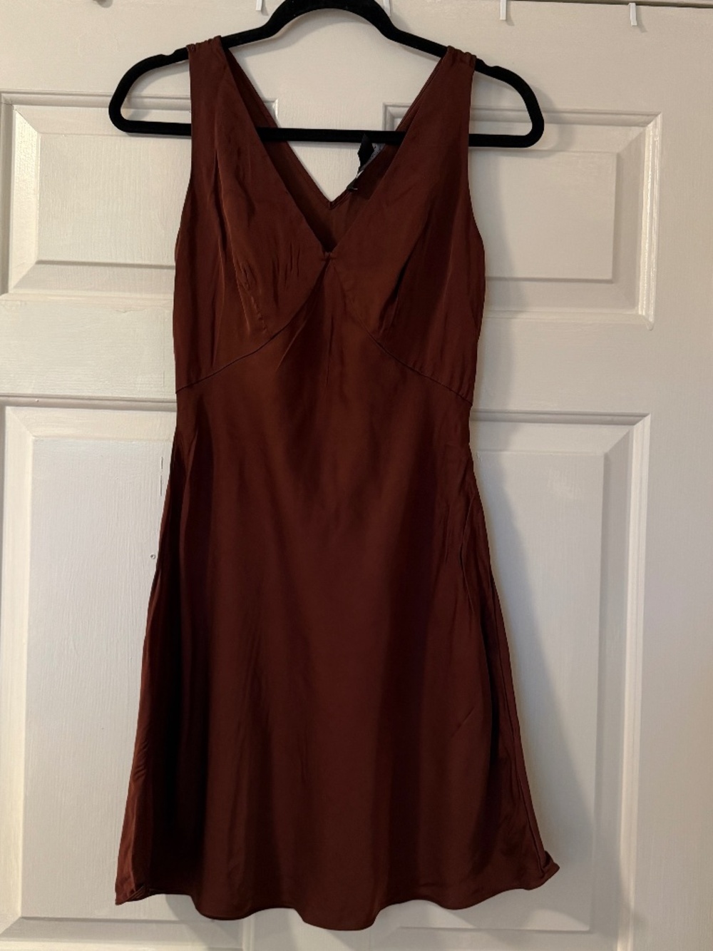 French Connection Satin Mini Dress V-Neck Women's Sz 6 Slip Cocktail Sleeveless